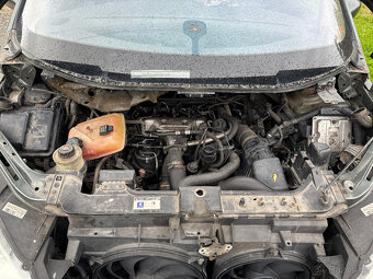 Peugeot 807 2,2Hdi 94kW, 2006, nepojízdný - na díly - 4