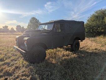 Land Rover Series III - 4
