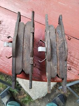 Přední Brzdové destičky brembo 1.8t - 4