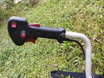 krovinorez dvoutakt Hurricane HBI 80 - 4