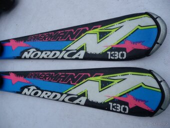 282. Lyže NORDICA - 130 cm + boty ATOMIC 38 eu - set - 4