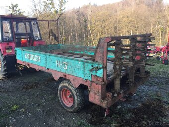 Rozmetadlo chlevské mrvy 3t, vlečka, valník - 4