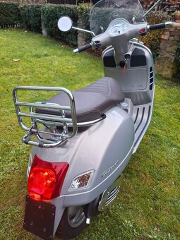 Vespa GTS 300 Touring - 4
