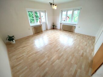 Prodej domu 200m² (pozemek celkově 1181m²), Zásada - 4