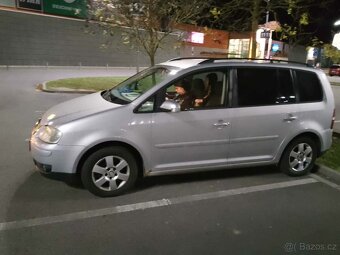 Volkswagen touran - 4