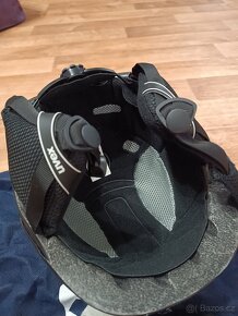 Lyžařská Helma Uvex + brýle SPY - 4