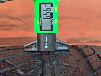 Zimní Kumho 275/40/18XL - 4