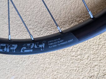 zadní kolo 24" boost - 4