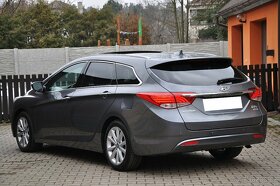 Hyundai i40 kombi 1.7 CRDi PREMIUM,NAVI,PANORAMA,KŮŽE,VÝHŘEV - 4