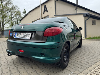 Peugeot 206CC Roland Garros – stylový kabriolet, 2.0, 100kw - 4
