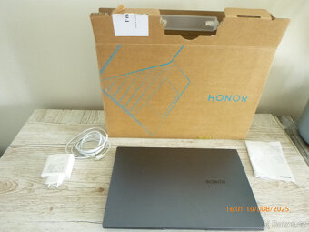 HONOR MagicBook X 14 - na náhradní díly - 4