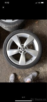 Škoda Fabie 3, prodám originál alu kola 17 - 4
