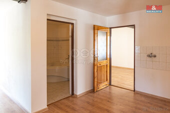 Prodej rodinného domu, 410 m², Nepomyšl - 4