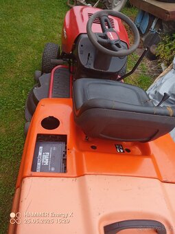 Zahradní traktůrek/sekačka Husqvarna 15 HP - 4