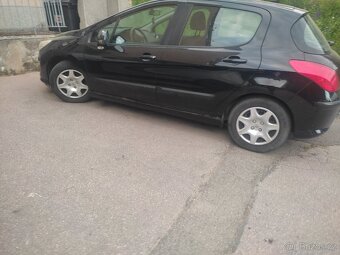 Peugeot 308 1,4 70 kw 2008 najeto 150 000 - 4
