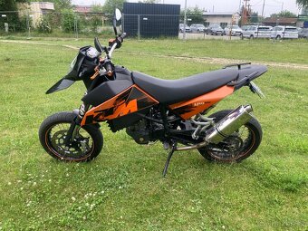 Ktm 690 Sm 46kw po servisu nová stk do 6/2029 bez investic - 4