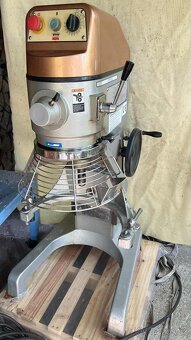 KUCHYŇSKÝ ROBOT 30 l, RM-3 - 4