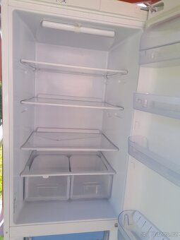Lednice Indesit A++ - 4
