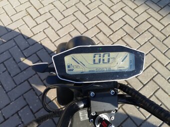 Prodám elektromotorku Hecht - 4