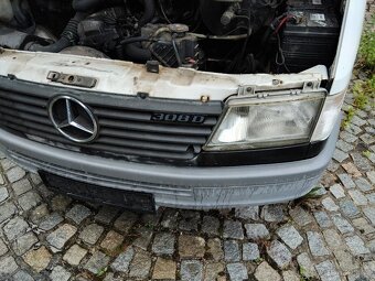 Mercedes benz 308D - 4