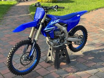 Yamaha YZ450F - 4