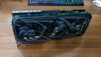 Asus ROG STRIX GeForce RTX 3060 V2 OC Edition 12 GB - 4