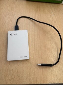 XBOX ONE S + 2T HDD - 4