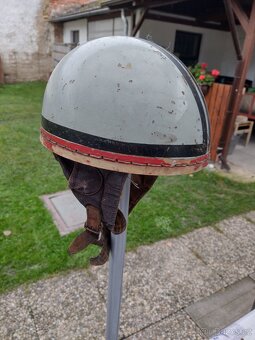 Retro helmy na motorku - 4