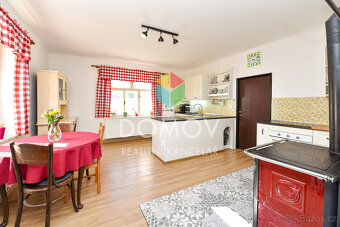Prodej rodinného domu 200 m², pozemek 1847 m² Dolní Lomnice- - 4