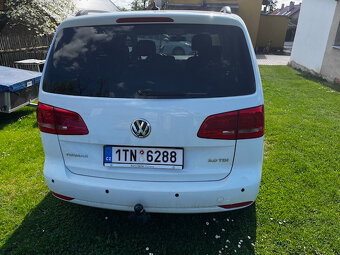 VW Touran 2.0 TDI 103 kw, r. 2014 - 4