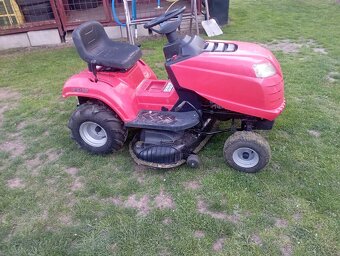 Prodám zahradní traktor mulčovací - 4