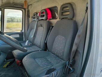 Citroen jumper 2.2 HDI poškozený motor - 4