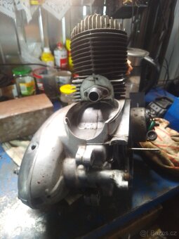 Motor JAWA pérák 250 dlouhé žebro - 4