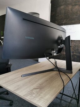 Samsung 49" LC49HG90 QLED herní monitor 144Hz - 4