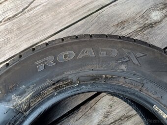 Pneu 215/70R15C - 4
