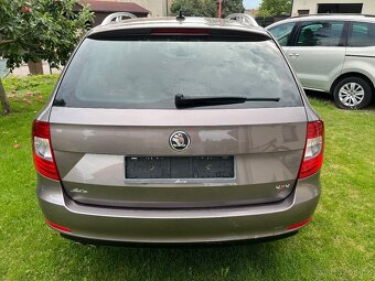 Škoda Superb 2 Facelift 2014 2.0 TDi 125kW DSG 4x4 - 4