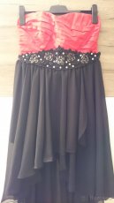 Červeno-černé asymetrické šaty na ples - 4