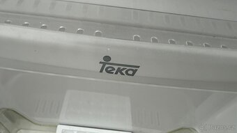 Malá vestavěná lednicka - 4