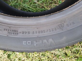 ZIMNÍ PNEU NOKIAN ..225/50/17..2KS - 4