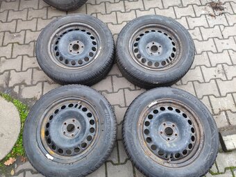 Zimní 205/60/16, disky 5 x 105 Opel - 4