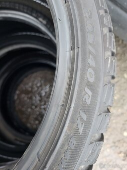 205/40/17"..2+2 zimní - 4