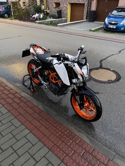 KTM Duke 390 - 4