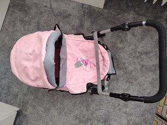 kočárek pro panenky - 4