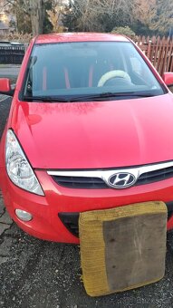 Prodám Hyundai i20 - 4