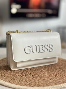 Guess kabelky - 4