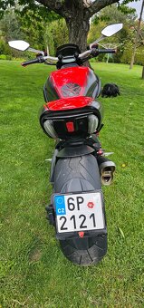 Ducati Diavel carbon - 4