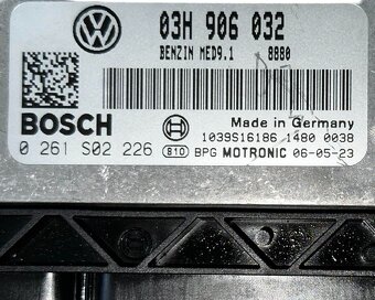 Řídící jednotka motoru AXZ 03H906032 VW Passat B6 r.v. 2007 - 4