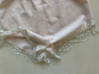 Krajka krémovo růžový overal, vel M, Missguided - 4