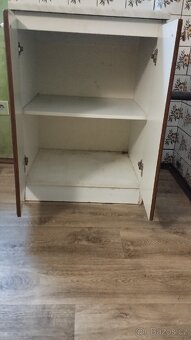 Skříňka pod umyvadlo,do dětského pokoje, garáže,kamkoliv. - 4