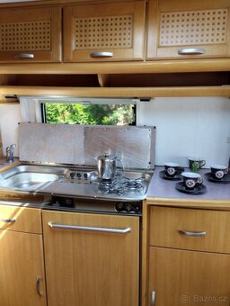 PRODAM OBYTNY KARAVAN LMC450,M.2001. - 4